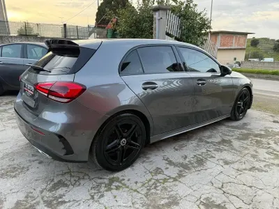 Usata Mercedes A180 Premium 116 CV (85 kW) 2020 Grigio Berlina