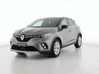 Usata Renault Captur Intens 143 CV (105 kW) 2021 Grigio SUV