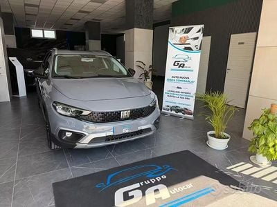 Occasion Fiat Tipo Cross 131 ch (96 kW) 2022 Gris Berline