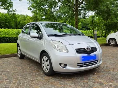 Usata Toyota Yaris Luna 87 CV (63 kW) 2007 Utilitaria