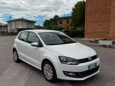 Usata VW Polo 69 CV (50 kW) 2013 Bianco Utilitaria