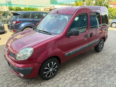 Usata Renault Kangoo 82 CV (60 kW) 2004 Rosso Monovolume