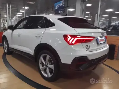 Usata Audi Q3 Sportback Ambiente 200 CV (147 kW) 2021 Grigio SUV