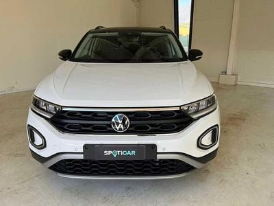 Begagnad VW T-Roc Life 116 HK (85 kW) 2023 Vit SUV