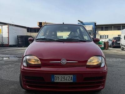 Usata Fiat 600 Anniversary 54 CV (39 kW) 2008 Rosso Utilitaria