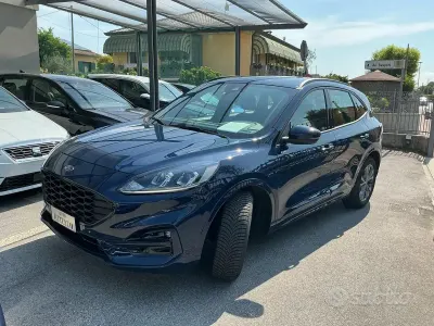 Usata Ford Kuga ST-Line 120 CV (88 kW) 2023 Blu SUV