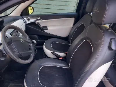 Usata Lancia Ypsilon 77 CV (56 kW) 2011 Nero Utilitaria