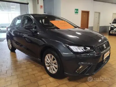 Usata Seat Ibiza Business 90 CV (66 kW) 2022 Magnetic tech / metallizzato Utilitaria