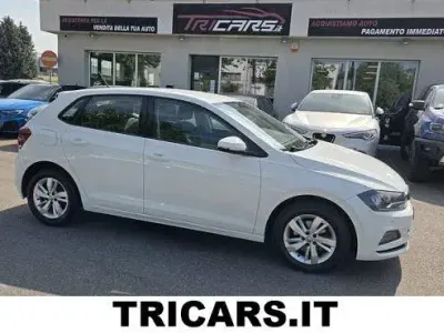 Begagnad VW Polo Comfortline 80 HK (58 kW) 2019 Vit Halvkombi