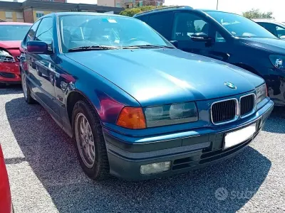 Usata BMW 316 102 CV (75 kW) 1995 Bluazzurro Berlina
