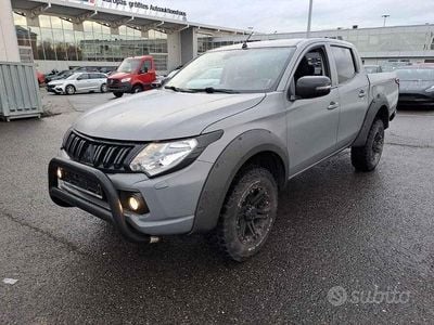 Usata Mitsubishi L200 Intense 154 CV (113 kW) 2017 Grigio scuro Pick-up