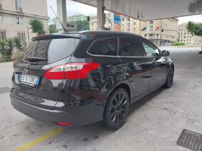 Usata Ford Focus Titanium 116 CV (85 kW) 2011 Nero Station wagon