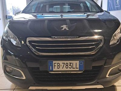 Usata Peugeot 2008 120 CV (88 kW) 2015 Nero SUV