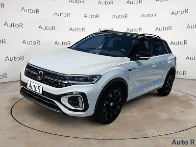 Usata VW T-Roc R-line 150 CV (110 kW) 2024 Bianco SUV