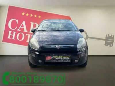 Usata Fiat Punto Evo Dynamic 75 CV (55 kW) 2011 Blu/azzurro Utilitaria