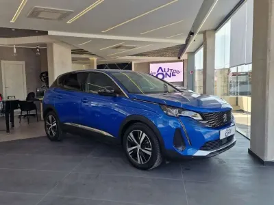 Usata Peugeot 3008 Allure 131 CV (96 kW) 2022 Vari colori SUV