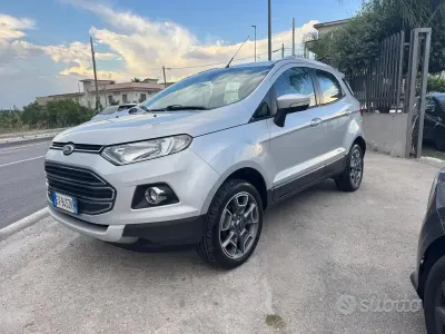 Usata Ford Ecosport 125 CV (91 kW) 2015 Grigio SUV