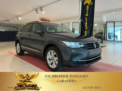 Usata VW Tiguan 150 CV (110 kW) 2022 Grigio SUV