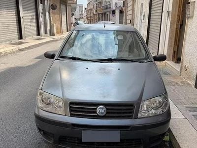 Usata Fiat Punto 60 CV (44 kW) 2003 Grigio Utilitaria