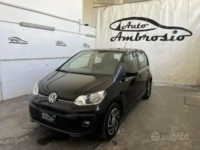 Usata VW up! Move 60 CV (44 kW) 2020 Nero Utilitaria
