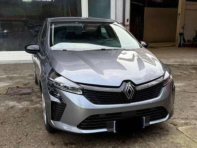 Usata Renault Clio V Evolution 101 CV (74 kW) 2024 Grigio Berlina