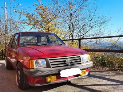 Usata Opel Corsa 45 CV (33 kW) 1987 Rosso Coupé