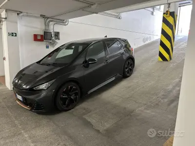 Usata Cupra Born 69 kW (95 CV) 2023 Grigio Utilitaria