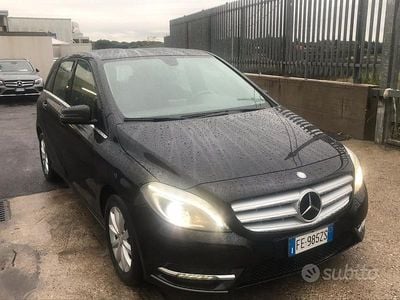 Usata Mercedes B180 Executive 109 CV (80 kW) 2013 Nero Utilitaria