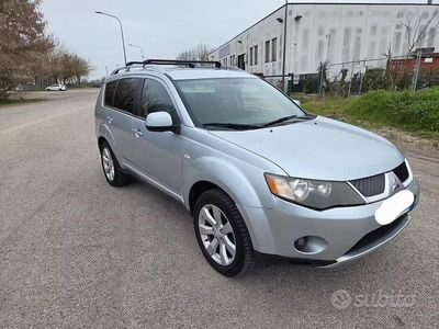Usata Mitsubishi Outlander 177 CV (130 kW) 2008 Grigio SUV