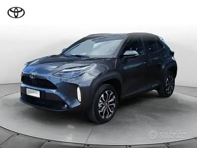Nuova Toyota Yaris Cross Trend 2025 Grigio SUV