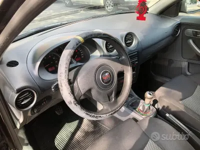 Brugt Seat Ibiza 85 HK (62 kW) 2008 Sort Sedan
