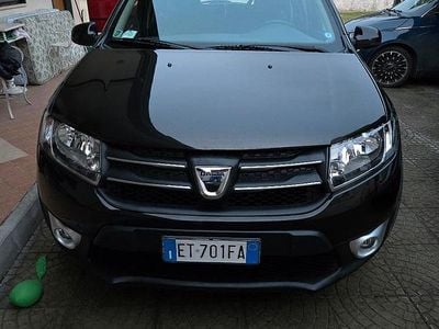 Nero Usata 2014 Dacia Sandero Stepway Utilitaria | 6200 € (Ottimo prezzo)