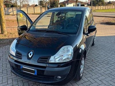 Usata Renault Modus 74 CV (54 kW) 2012 Nero Monovolume