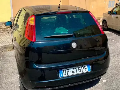 Usata Fiat Grande Punto 75 CV (55 kW) 2008 Nero Utilitaria