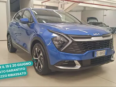 Usata Kia Sportage Style 179 CV (131 kW) 2022 Blu flame SUV
