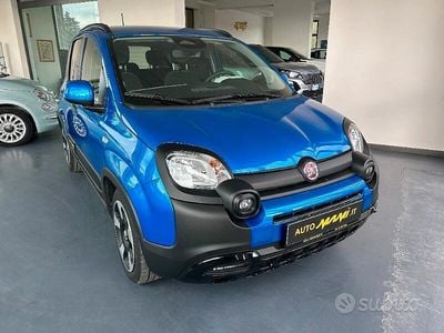 Usata Fiat Panda Cross Cross 69 CV (50 kW) 2025 Blu Utilitaria