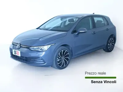 Usata VW Golf VIII Life 131 CV (96 kW) 2023 Grigio Berlina