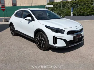 Usata Kia XCeed 136 CV (100 kW) 2024 Bianco SUV