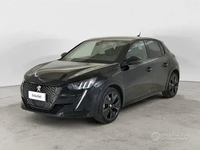 Begagnad Peugeot 208 GT 101 HK (74 kW) 2023 Svart Halvkombi
