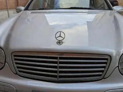 Usata Mercedes C200 Classic 116 CV (85 kW) 2003 Argento Berlina