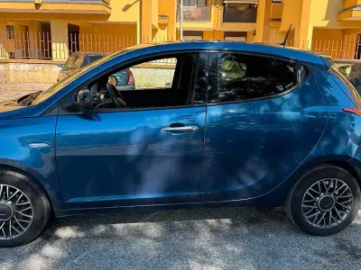 Usata Lancia Ypsilon