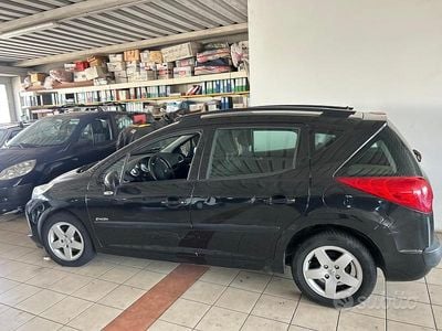 Usata Peugeot 207 Sport 75 CV (55 kW) 2009 Nero Berlina