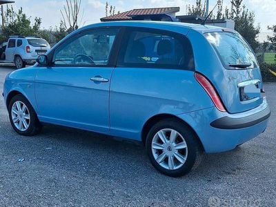 Usata Lancia Ypsilon 69 CV (50 kW) 2006 Blu Utilitaria