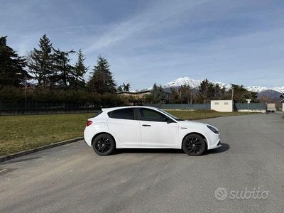 Usata Alfa Romeo Giulietta 105 CV (77 kW) 2017 Bianco Utilitaria