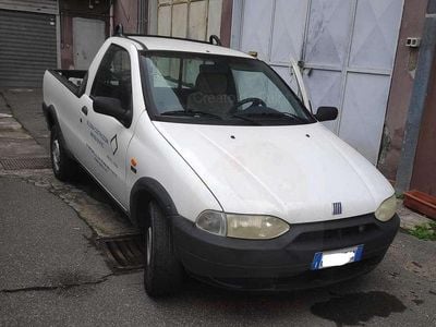 Usata Fiat Strada 69 CV (50 kW) 2001 Bianco Pick-up