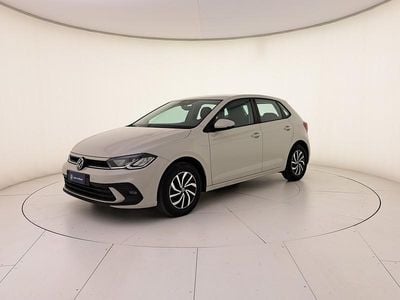 Usata VW Polo Life 95 CV (69 kW) 2023 Ascot grey Utilitaria