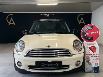 Usata Mini Cooper D 109 CV (80 kW) 2007 Beige Utilitaria