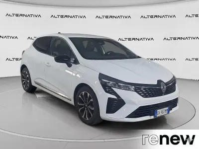 Usata Renault Clio Techno 91 CV (66 kW) 2024 Bianco Utilitaria