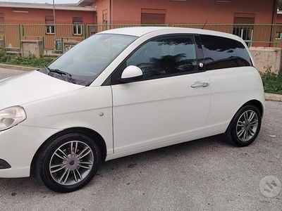 Bianco Usata 2009 Lancia Ypsilon Utilitaria | 3000 € (Ottimo prezzo)