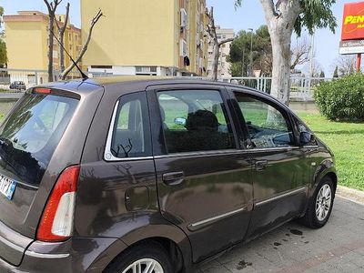 Usata Lancia Musa 95 CV (69 kW) 2008 Marrone Monovolume